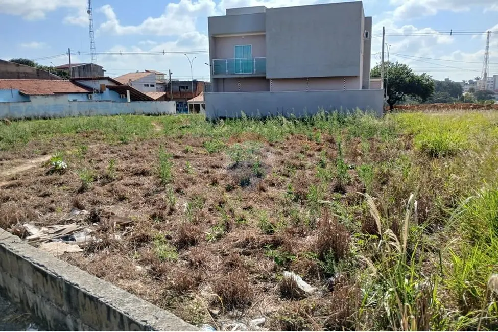 Foto 6 de Terreno / Lote à venda, 255m2 em Salto De Pirapora - SP
