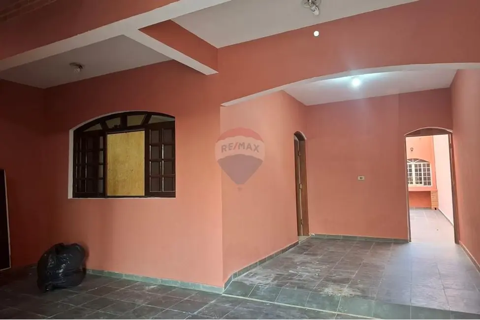 Foto 2 de Casa com 4 quartos à venda, 173m2 em Salto De Pirapora - SP