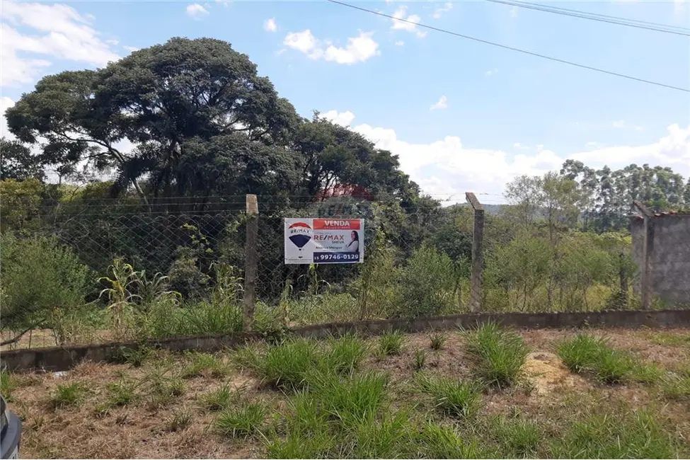 Foto 1 de Terreno / Lote à venda, 1300m2 em Salto De Pirapora - SP