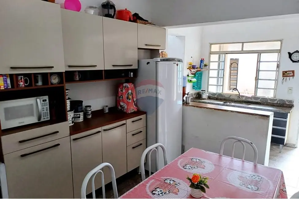 Foto 9 de Casa com 3 quartos à venda, 307m2 em Salto De Pirapora - SP