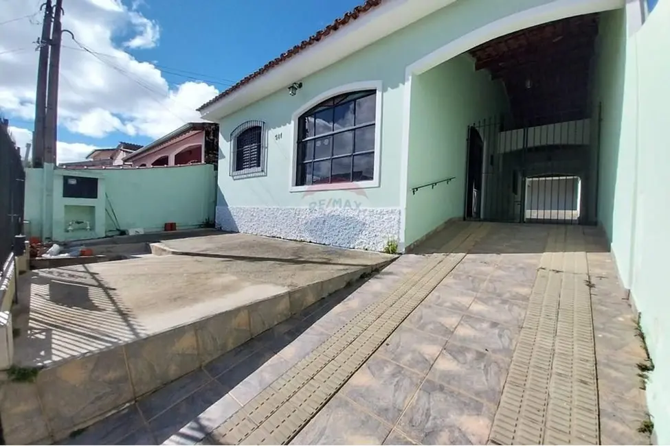 Foto 2 de Casa com 3 quartos à venda, 172m2 em Salto De Pirapora - SP