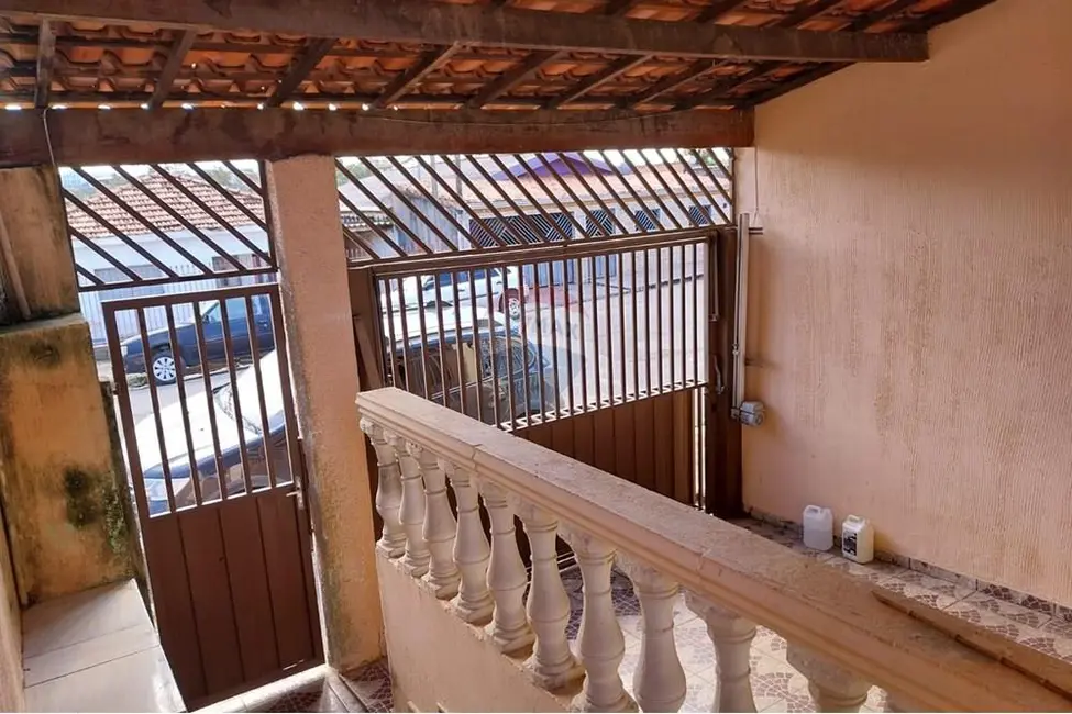 Foto 4 de Casa com 2 quartos à venda, 113m2 em Salto De Pirapora - SP