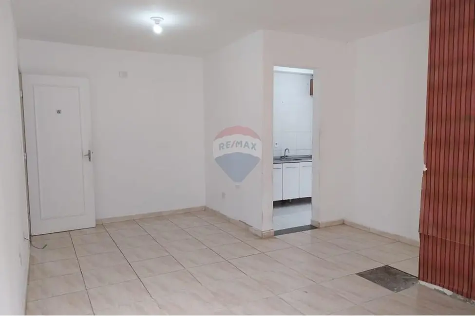 Foto 4 de Apartamento com 2 quartos à venda, 50m2 em Salto De Pirapora - SP