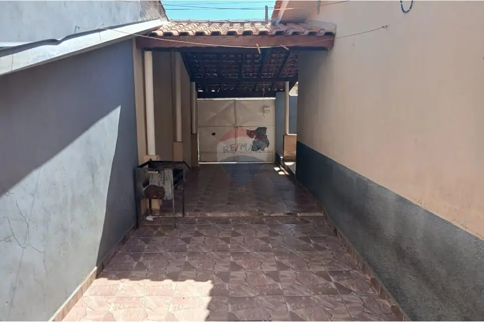 Foto 6 de Casa com 4 quartos à venda, 160m2 em Salto De Pirapora - SP