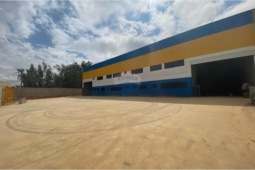 Armazém / Galpão para alugar, 1600m2 em Salto De Pirapora - SP - imagem 3 Foto 3 de Armazém / Galpão para alugar, 1600m2 em Salto De Pirapora - SP