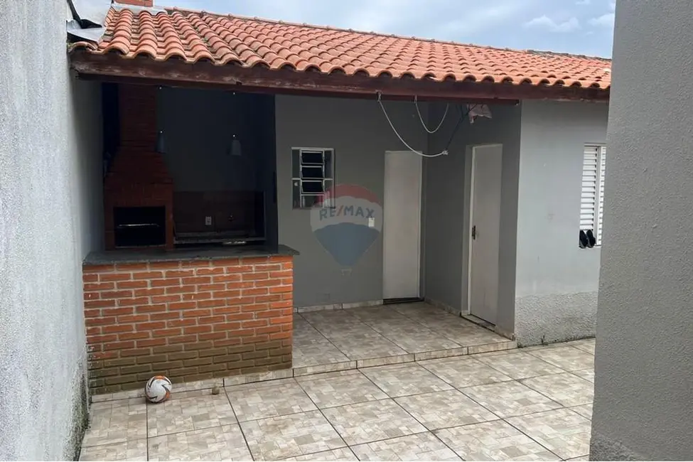 Foto 8 de Casa com 2 quartos à venda, 41m2 em Salto De Pirapora - SP