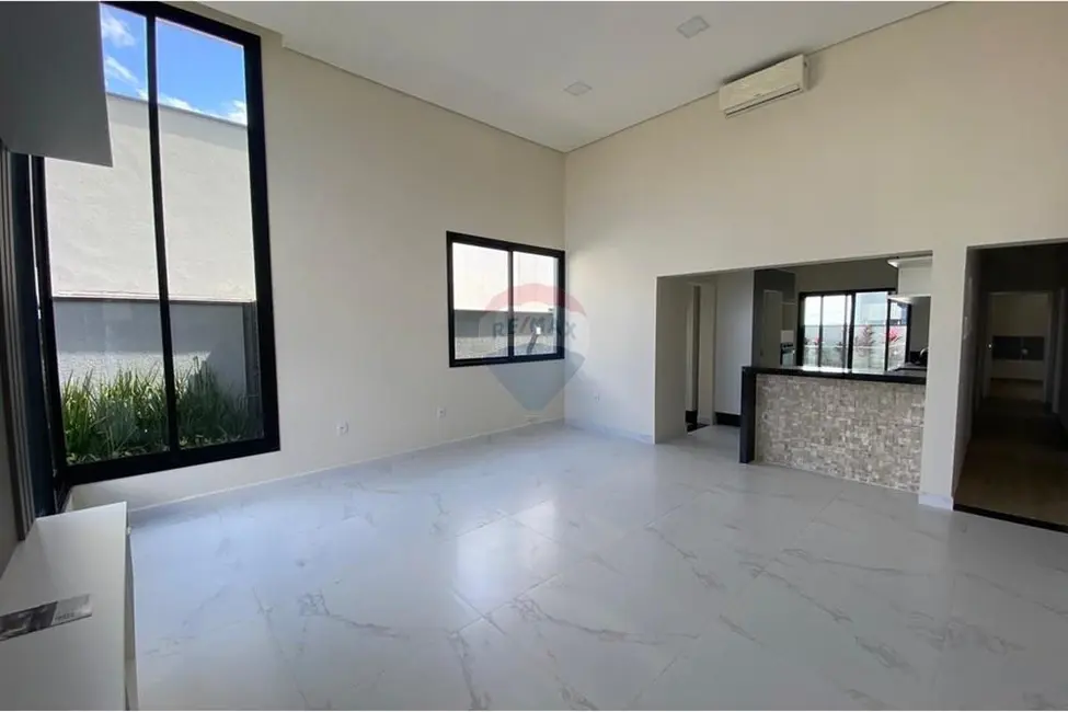 Foto 6 de Casa de Condomínio com 3 quartos para alugar, 160m2 em Votorantim - SP