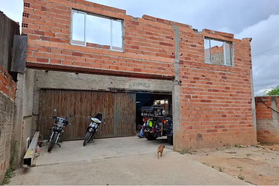 Foto 4 de Armazém / Galpão à venda, 168m2 em Salto De Pirapora - SP