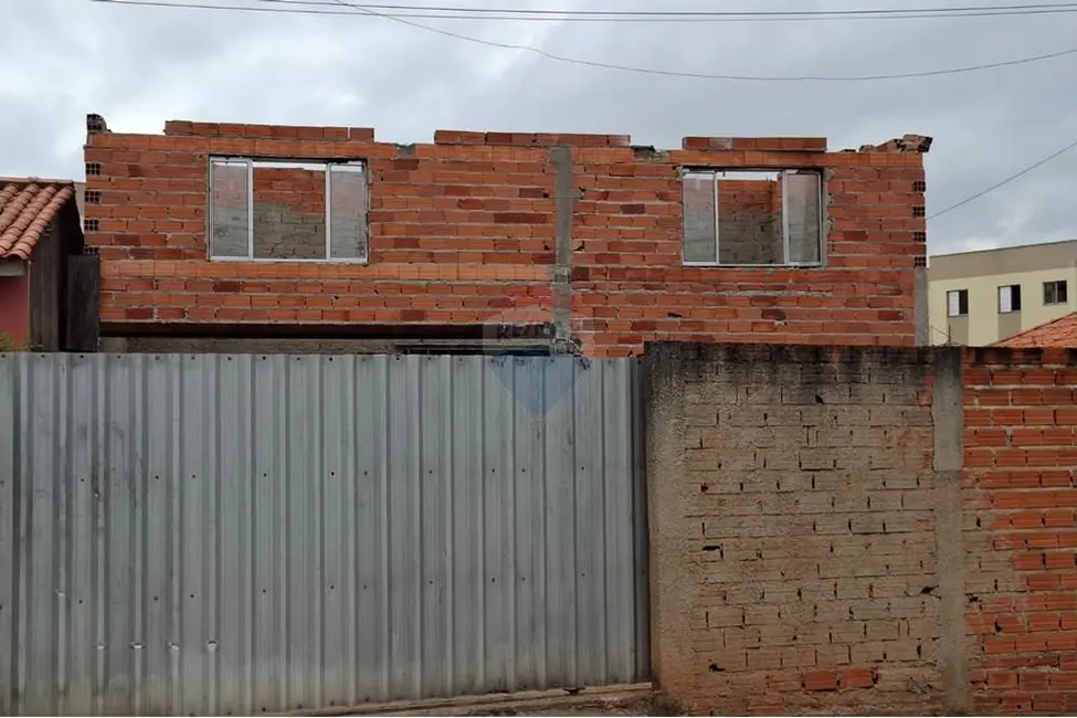 Foto 1 de Armazém / Galpão à venda, 168m2 em Salto De Pirapora - SP