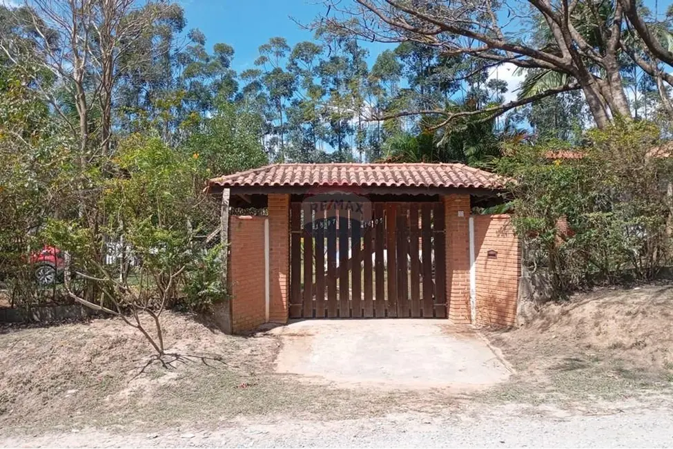 Foto 2 de Chácara com 3 quartos à venda, 281m2 em Salto De Pirapora - SP