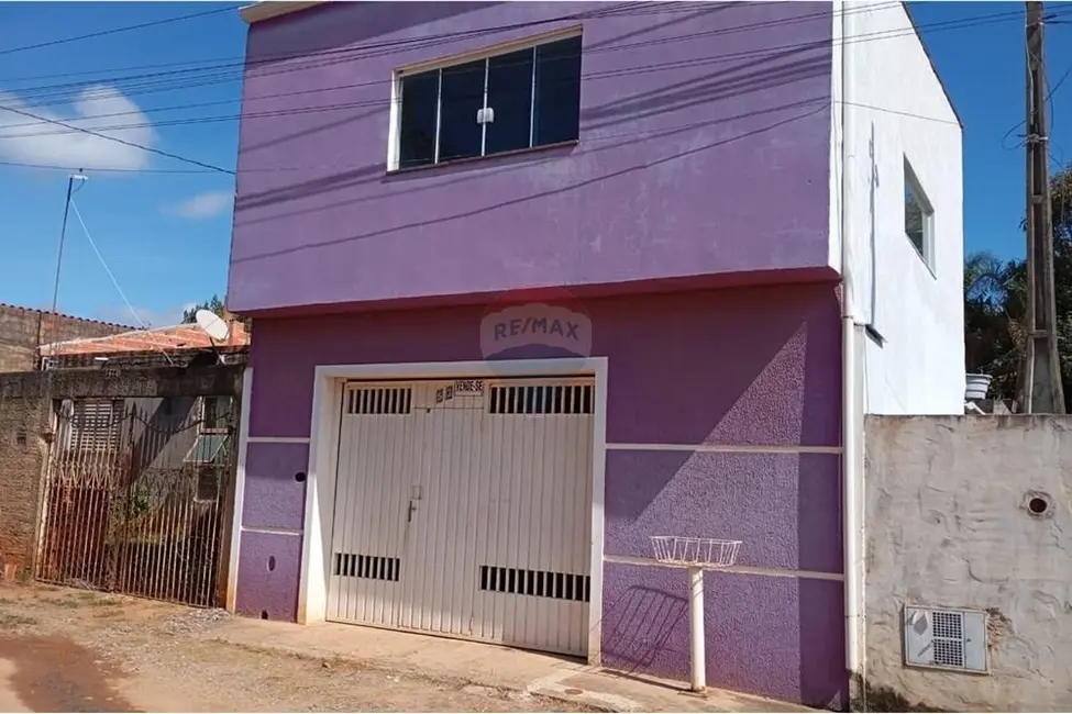 Foto 1 de Casa com 3 quartos à venda, 180m2 em Salto De Pirapora - SP