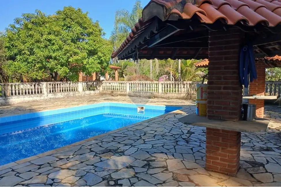 Foto 5 de Terreno / Lote à venda, 1232m2 em Salto De Pirapora - SP