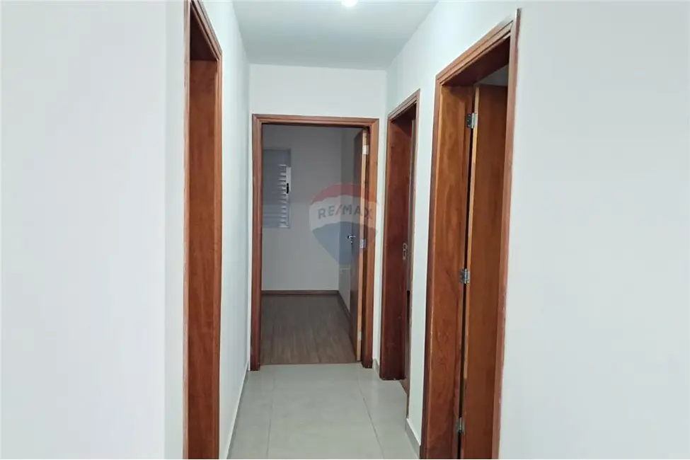 Apartamento com 3 quartos para alugar, 93m2 em Salto De Pirapora - SP - imagem 8 Foto 8 de Apartamento com 3 quartos para alugar, 93m2 em Salto De Pirapora - SP