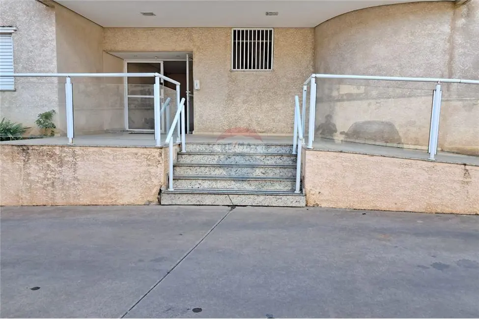 Apartamento com 3 quartos para alugar, 93m2 em Salto De Pirapora - SP - imagem 2 Foto 2 de Apartamento com 3 quartos para alugar, 93m2 em Salto De Pirapora - SP