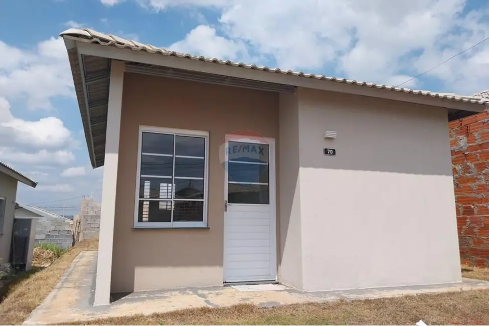 Foto 2 de Casa com 2 quartos à venda, 176m2 em Salto De Pirapora - SP