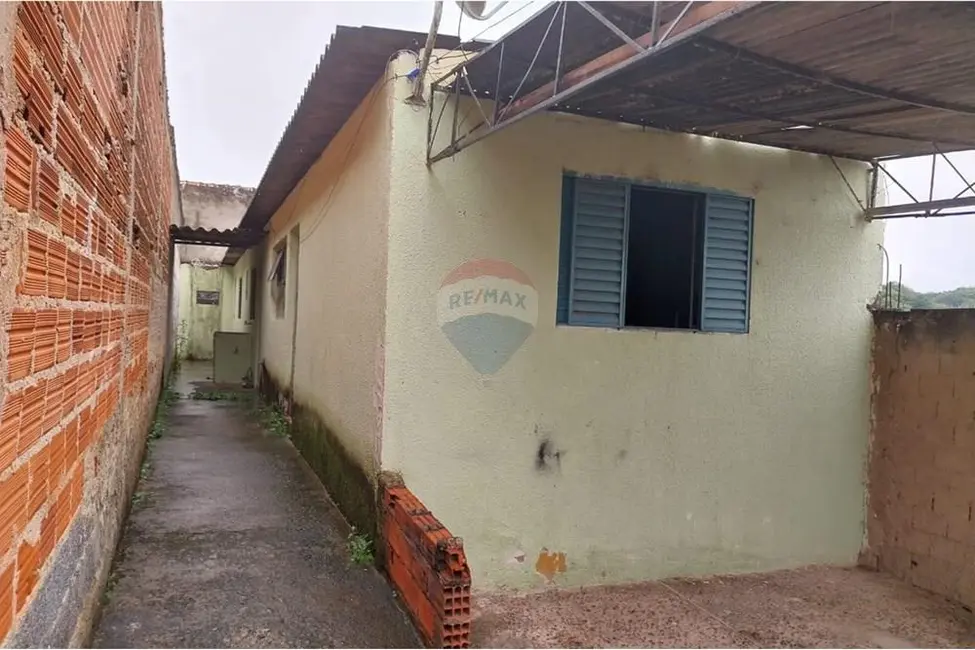 Foto 1 de Casa com 2 quartos à venda, 75m2 em Salto De Pirapora - SP