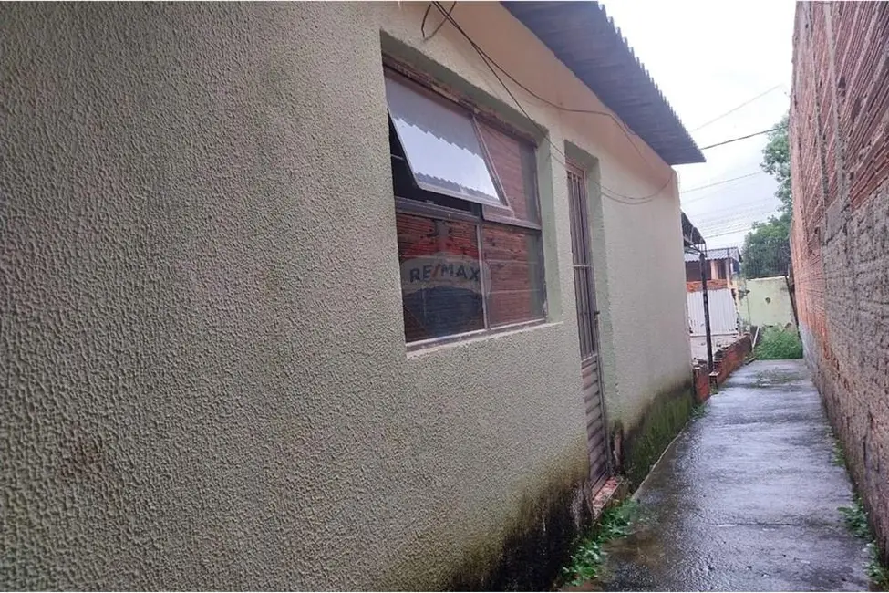 Foto 4 de Casa com 2 quartos à venda, 75m2 em Salto De Pirapora - SP
