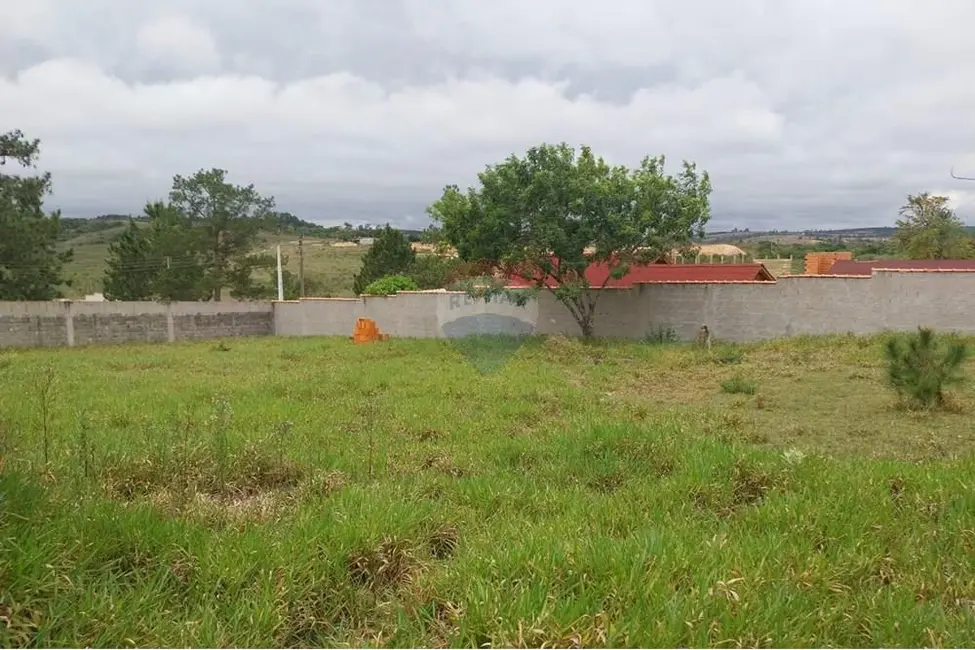 Foto 1 de Terreno / Lote à venda, 1007m2 em Salto De Pirapora - SP