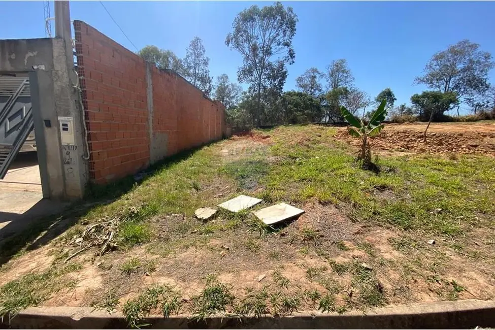 Foto 3 de Terreno / Lote à venda, 250m2 em Salto De Pirapora - SP