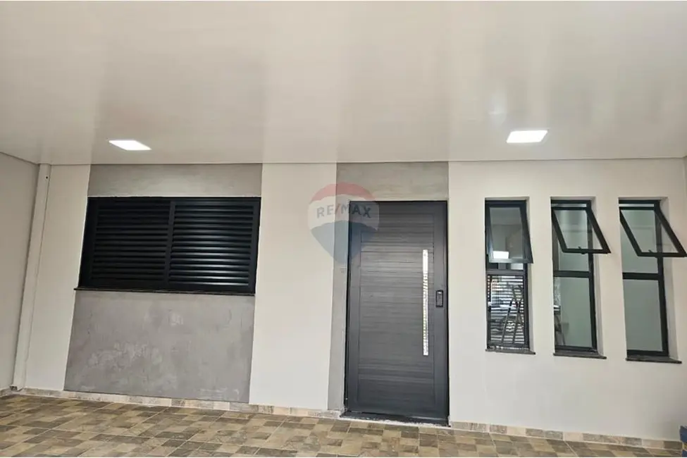 Foto 2 de Casa com 2 quartos à venda, 107m2 em Salto De Pirapora - SP