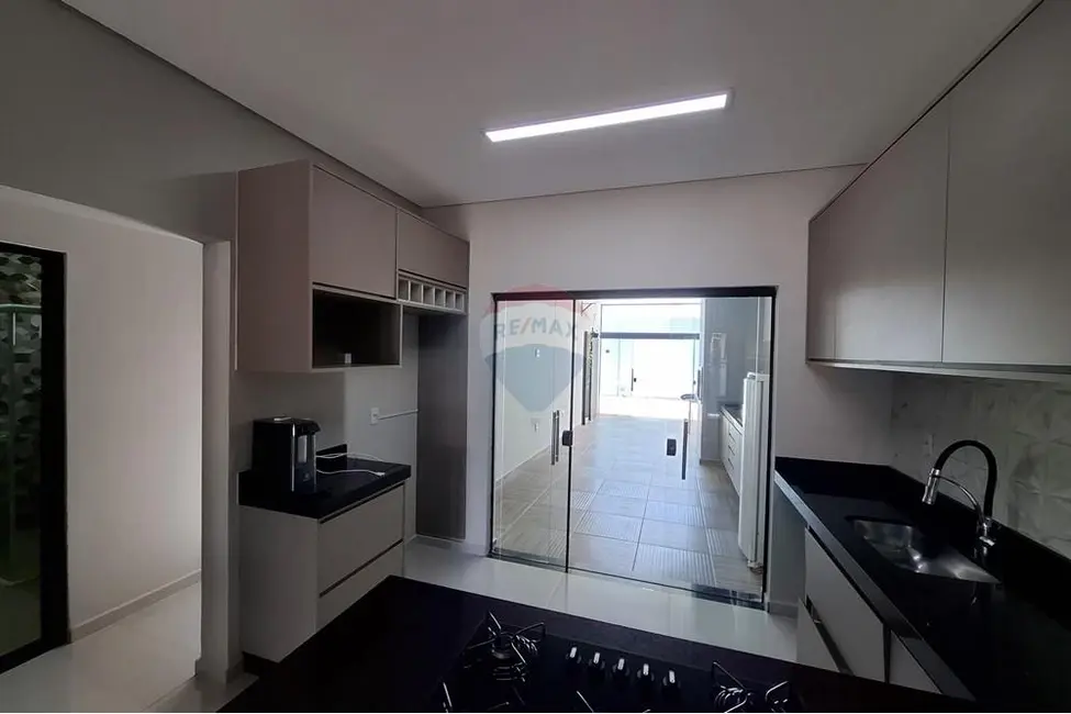 Foto 9 de Casa com 2 quartos à venda, 107m2 em Salto De Pirapora - SP