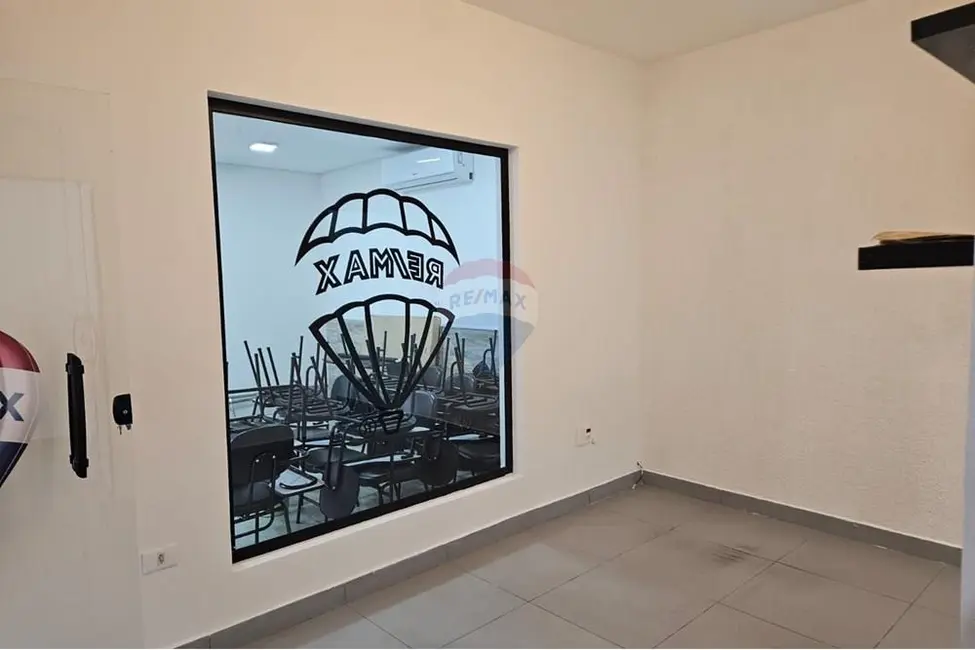 Foto 9 de Sala Comercial à venda, 100m2 em Salto De Pirapora - SP