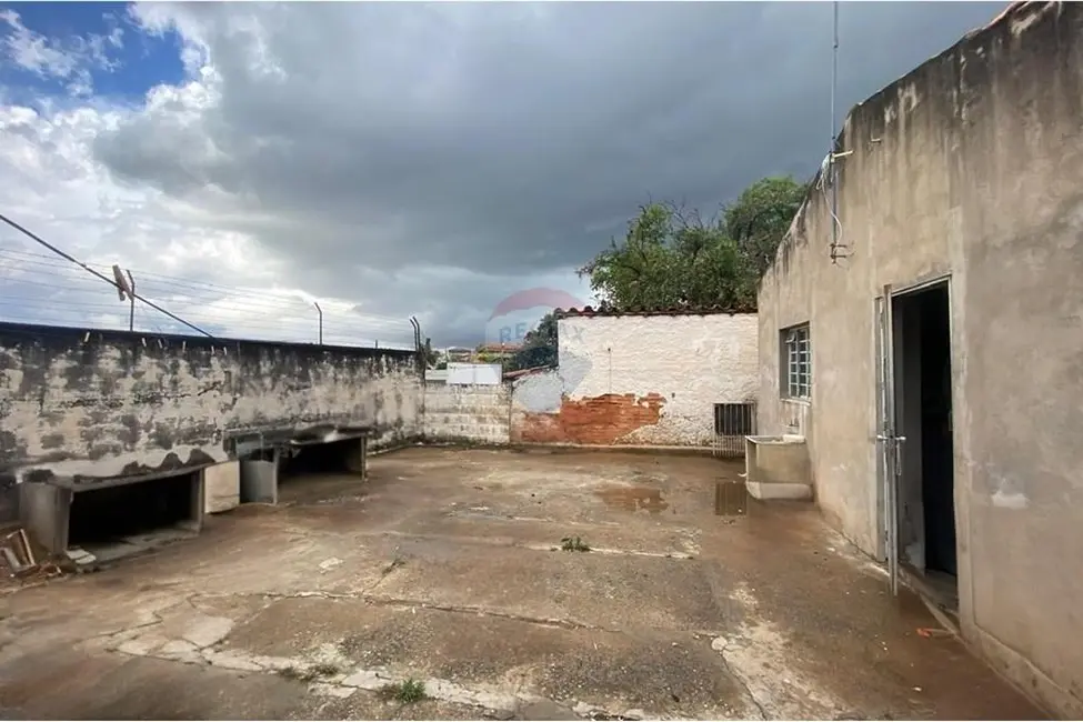 Foto 6 de Casa com 2 quartos à venda, 66m2 em Centro, Salto De Pirapora - SP