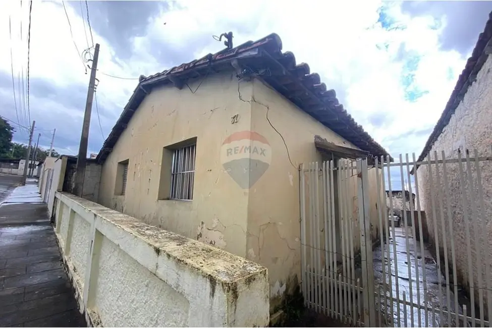 Foto 2 de Casa com 2 quartos à venda, 66m2 em Centro, Salto De Pirapora - SP