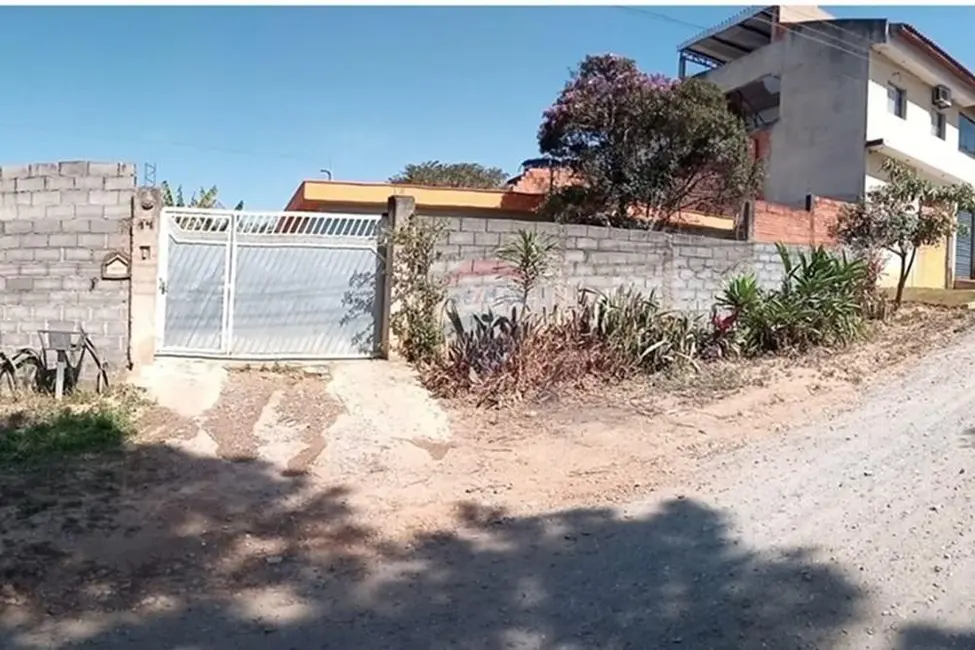 Foto 1 de Chácara com 3 quartos à venda, 140m2 em Salto De Pirapora - SP