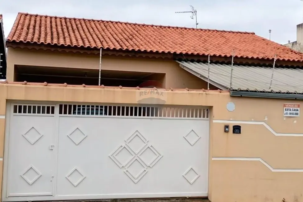 Foto 2 de Casa com 3 quartos à venda, 188m2 em Salto De Pirapora - SP