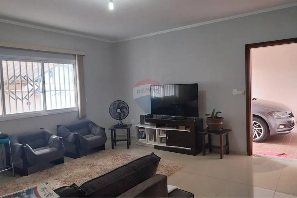 Foto 4 de Casa com 3 quartos à venda, 188m2 em Salto De Pirapora - SP