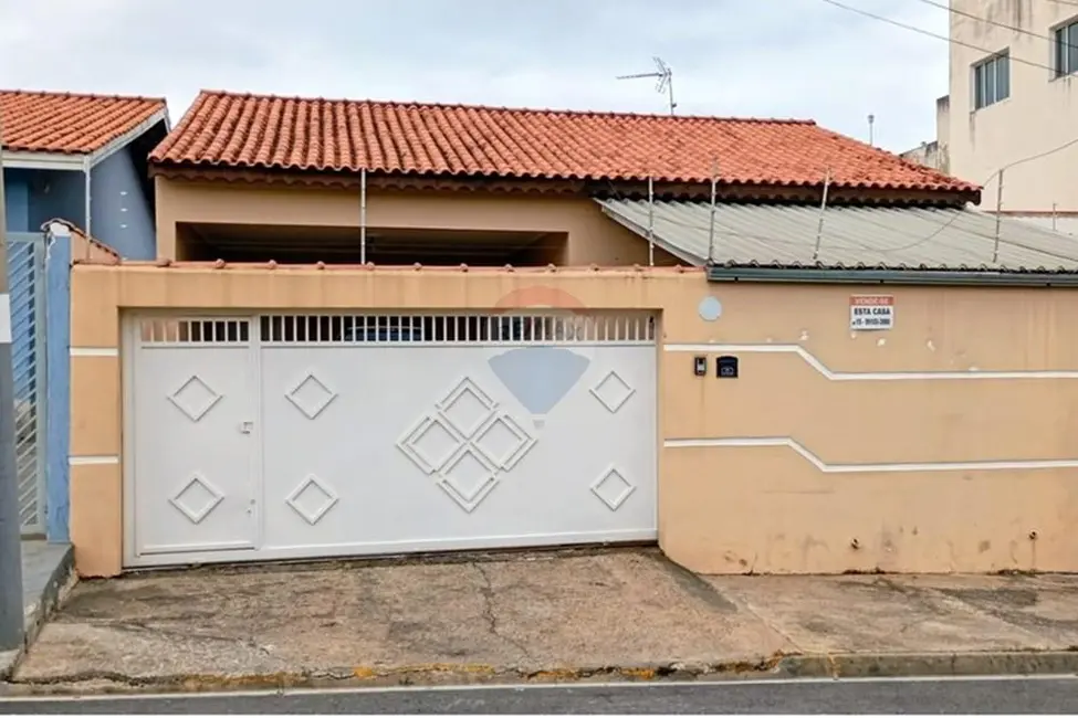 Foto 1 de Casa com 3 quartos à venda, 188m2 em Salto De Pirapora - SP