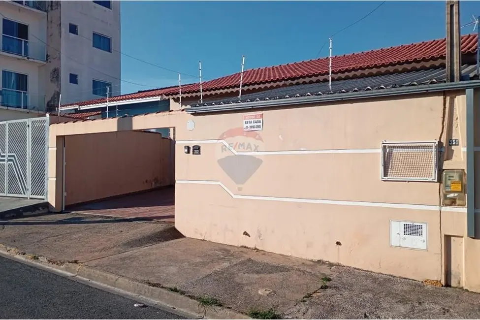 Foto 4 de Casa com 3 quartos à venda, 188m2 em Salto De Pirapora - SP