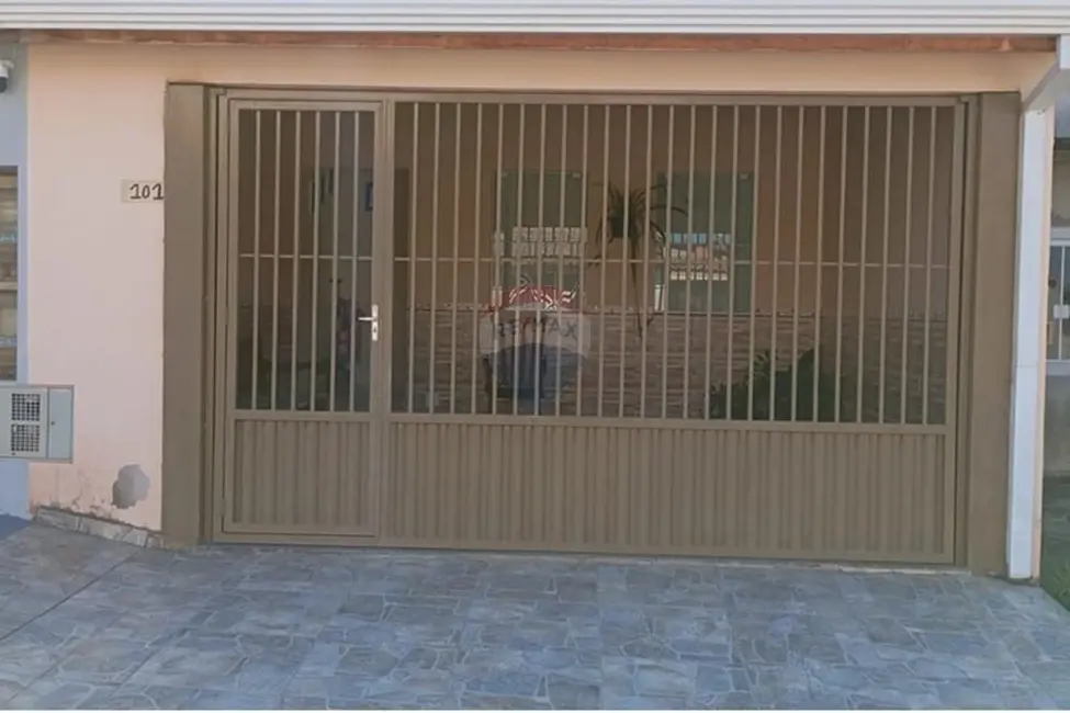 Foto 2 de Casa com 2 quartos à venda, 103m2 em Salto De Pirapora - SP