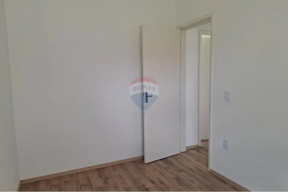 Foto 9 de Apartamento com 2 quartos à venda, 43m2 em Salto De Pirapora - SP