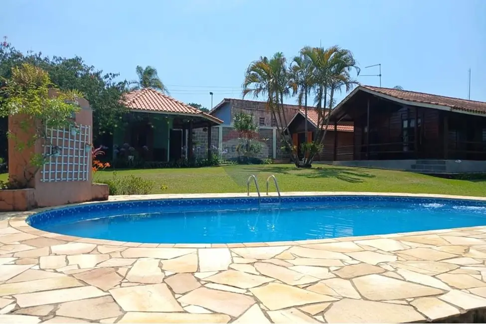 Foto 1 de Chácara com 4 quartos à venda, 429m2 em Salto De Pirapora - SP