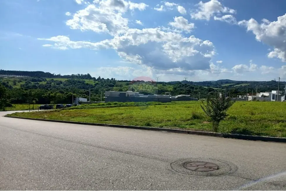 Foto 9 de Terreno / Lote à venda, 412m2 em Salto De Pirapora - SP