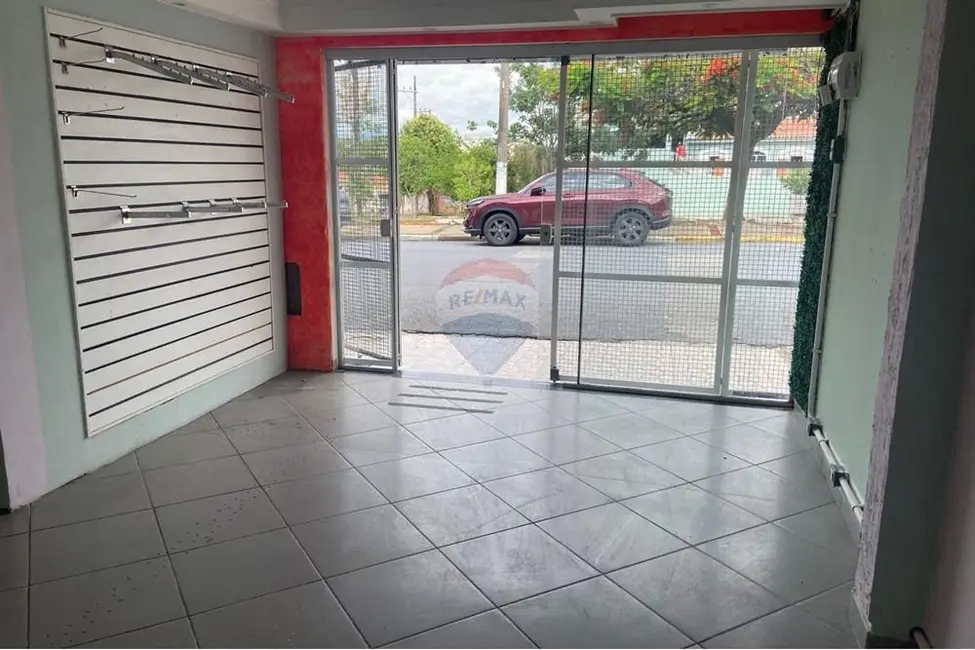 Loja para alugar, 35m2 em Salto De Pirapora - SP - imagem 9 Foto 9 de Loja para alugar, 35m2 em Salto De Pirapora - SP