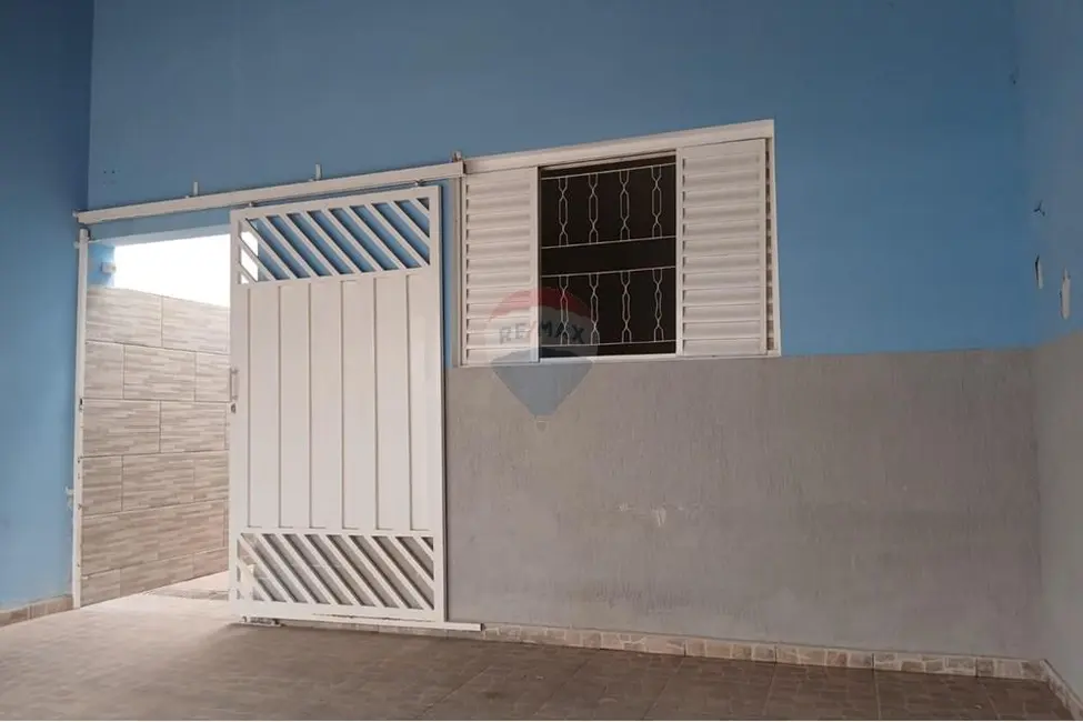 Foto 3 de Casa com 2 quartos à venda, 90m2 em Salto De Pirapora - SP