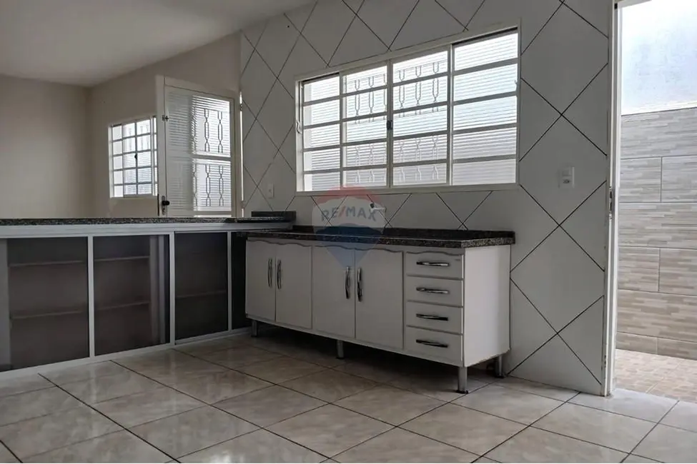 Foto 8 de Casa com 2 quartos à venda, 90m2 em Salto De Pirapora - SP