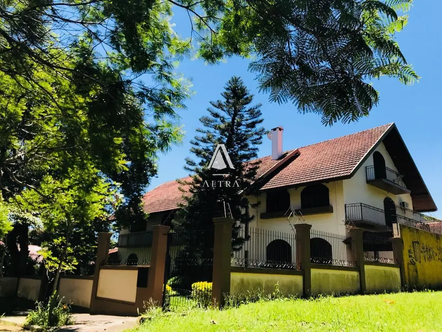 Foto 1 de Casa com 7 quartos à venda, 519m2 em Nossa Senhora de Lourdes, Santa Maria - RS
