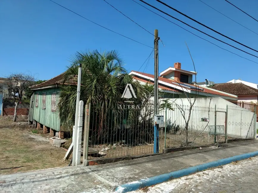 Foto 1 de Terreno / Lote à venda, 300m2 em Nossa Senhora Medianeira, Santa Maria - RS