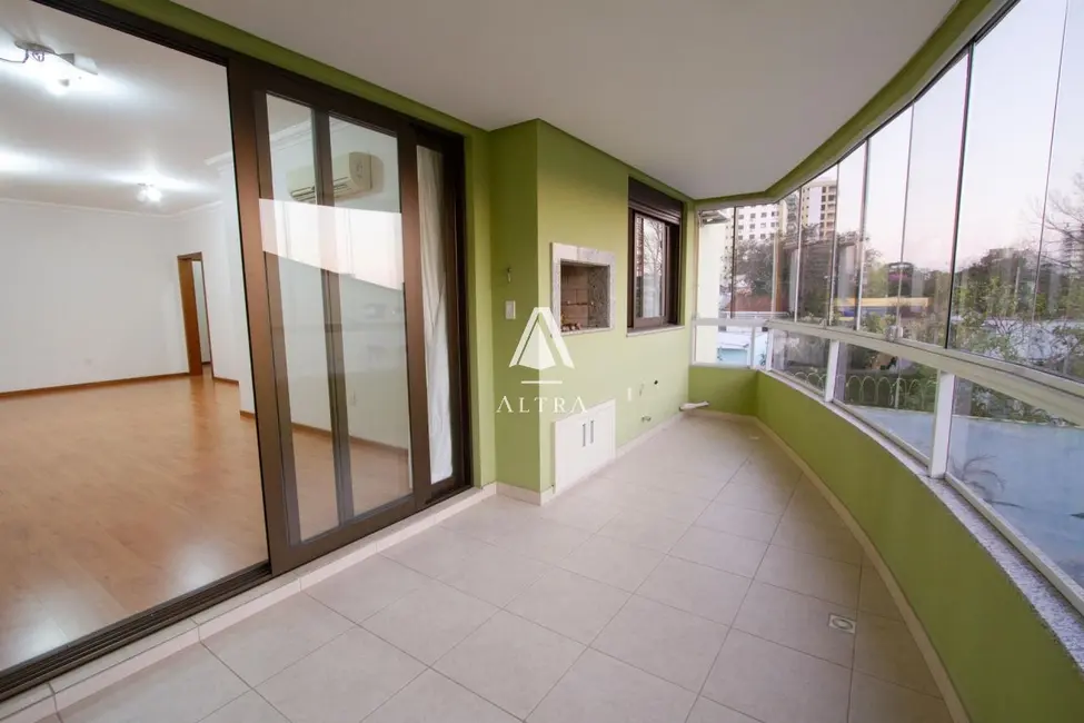 Foto 1 de Apartamento com 3 quartos à venda, 140m2 em Nossa Senhora de Fátima, Santa Maria - RS