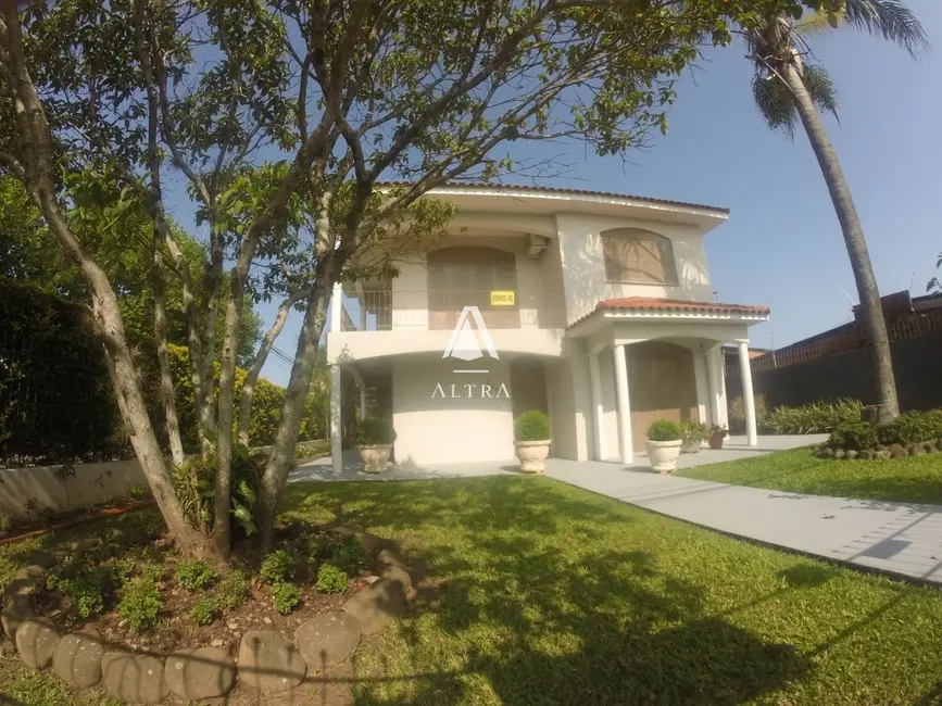Foto 1 de Casa com 4 quartos à venda, 325m2 em Camobi, Santa Maria - RS