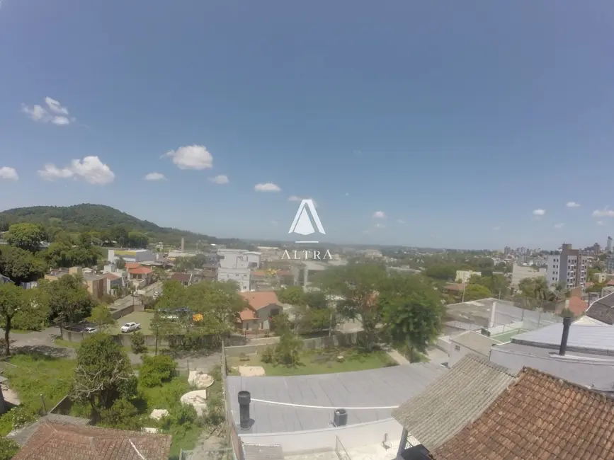 Foto 2 de Cobertura com 2 quartos à venda, 73m2 em Nossa Senhora de Lourdes, Santa Maria - RS