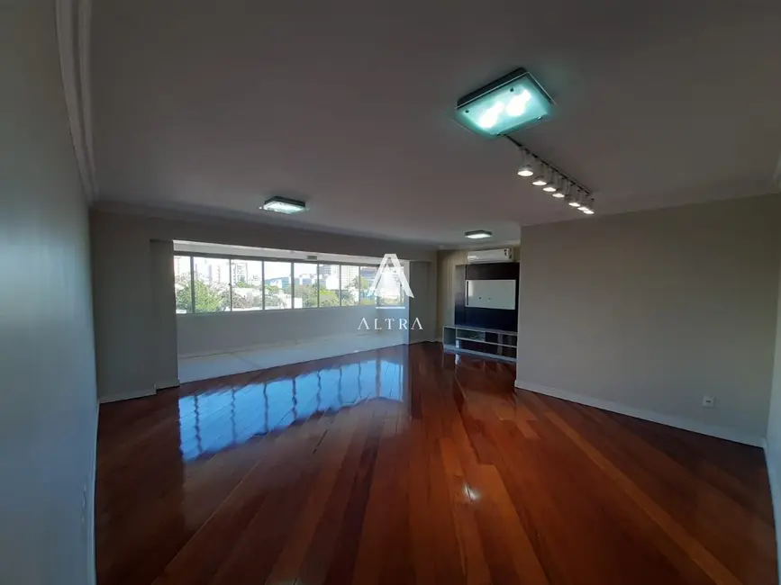 Foto 1 de Apartamento com 3 quartos à venda, 145m2 em Centro, Santa Maria - RS