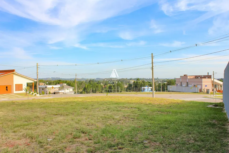 Foto 1 de Terreno / Lote à venda, 477m2 em Tomazetti, Santa Maria - RS