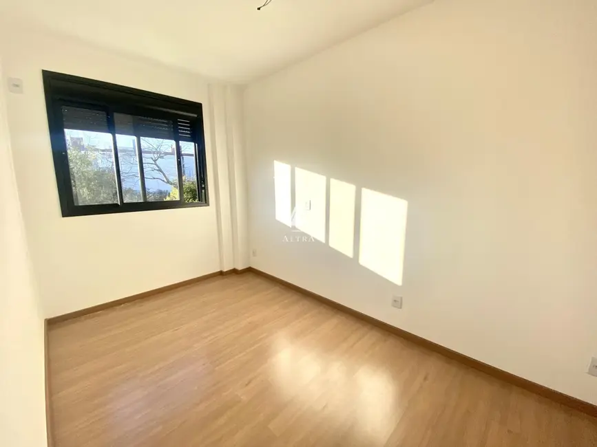 Foto 2 de Apartamento com 1 quarto à venda, 50m2 em Nossa Senhora de Fátima, Santa Maria - RS