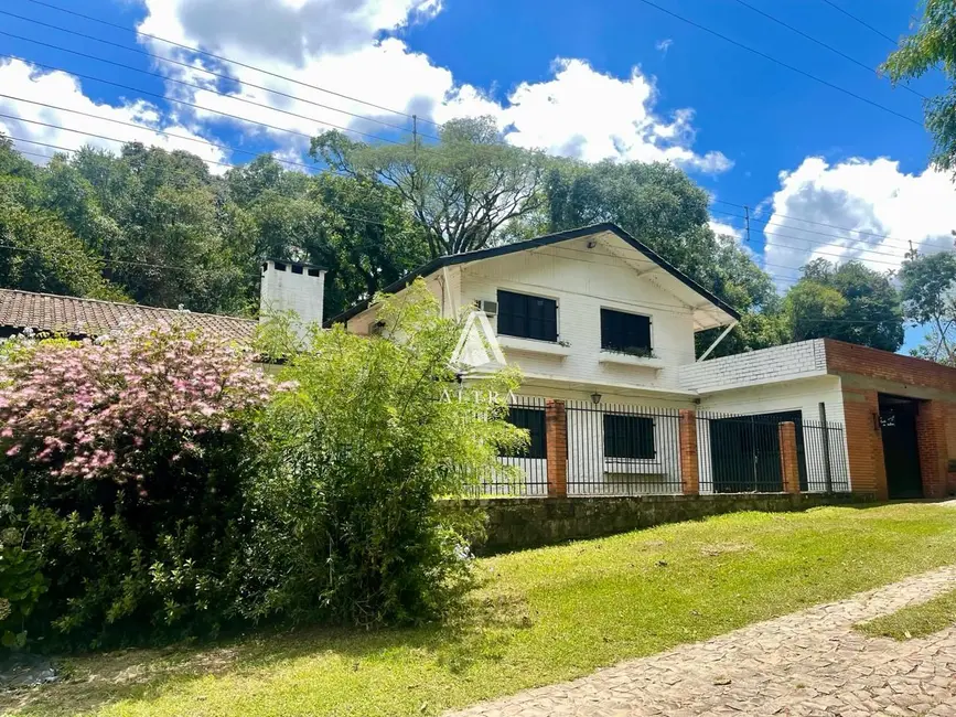 Casa com 4 quartos à venda, 341m2 em Itaara - RS - imagem 1 Foto 1 de Casa com 4 quartos à venda, 341m2 em Itaara - RS