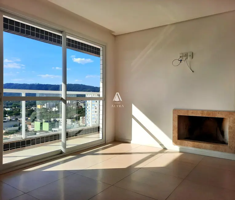 Foto 1 de Apartamento com 3 quartos à venda, 164m2 em Centro, Santa Maria - RS